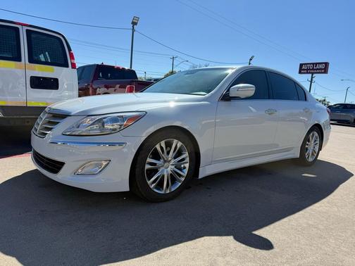 2013 Hyundai Genesis 3.8
