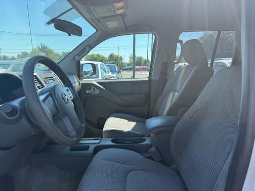 2012 Nissan Frontier SV