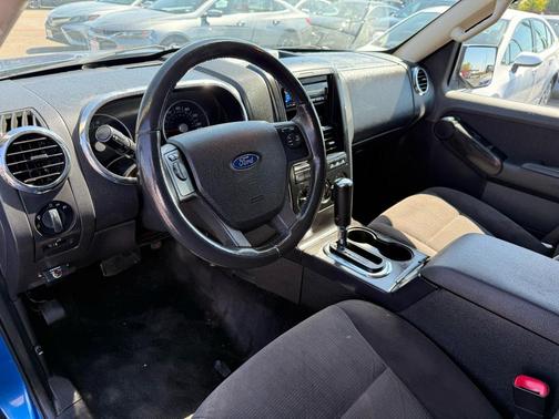 2010 Ford Explorer XLT