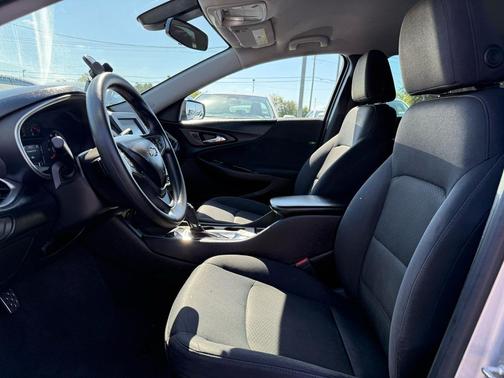 2017 Chevrolet Malibu 1LS