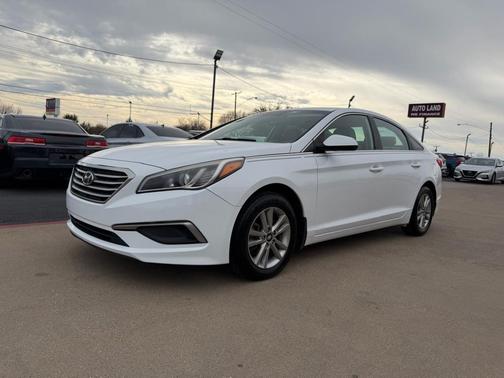 2017 Hyundai SONATA SE