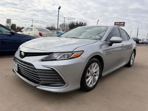 2023 Toyota Camry LE