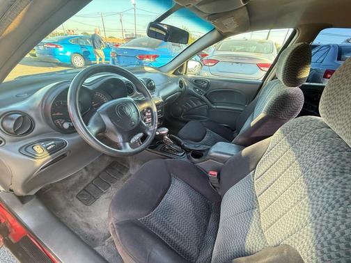 2003 Pontiac Grand Am SE1 sedan