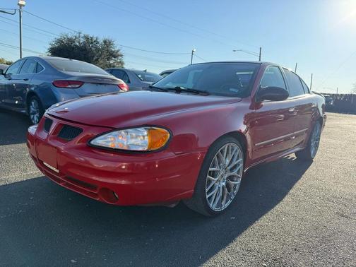 2003 Pontiac Grand Am SE1 sedan