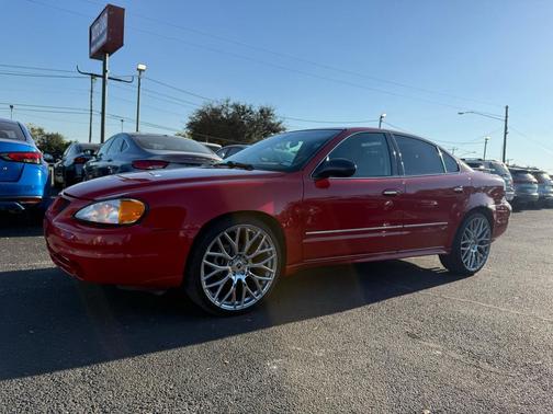 2003 Pontiac Grand Am SE1 sedan
