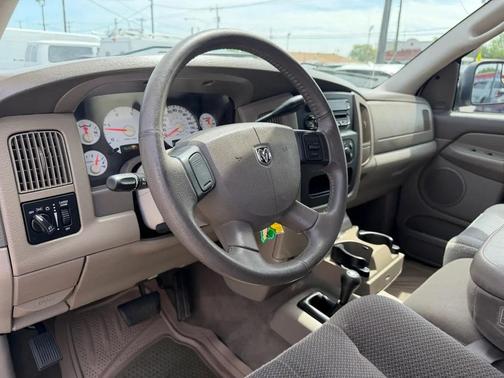 White 2004 Dodge Ram 3500 4dr Mega Cab 160.5'' SRW 4WD SLT