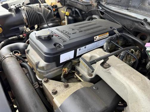 White 2004 Dodge Ram 3500 4dr Mega Cab 160.5'' SRW 4WD SLT