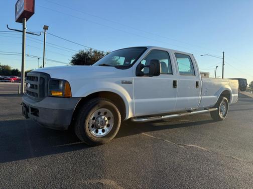 2005 Ford F-250 XLT Crew Cab