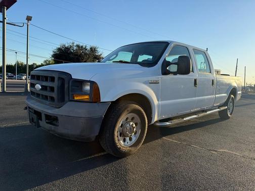 2005 Ford F-250 XLT Crew Cab