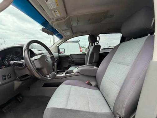 White 2007 Nissan Titan SE Crew Cab
