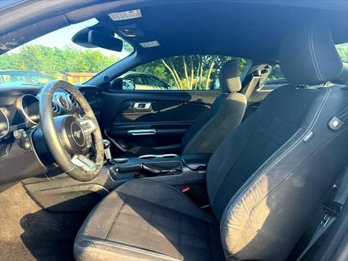 2021 Ford Mustang EcoBoost