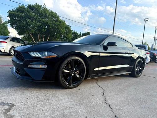 2021 Ford Mustang EcoBoost
