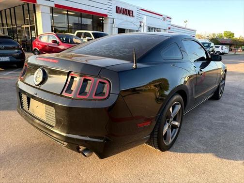 2014 Ford Mustang V6