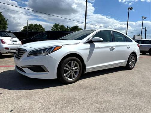 2017 Hyundai SONATA SE