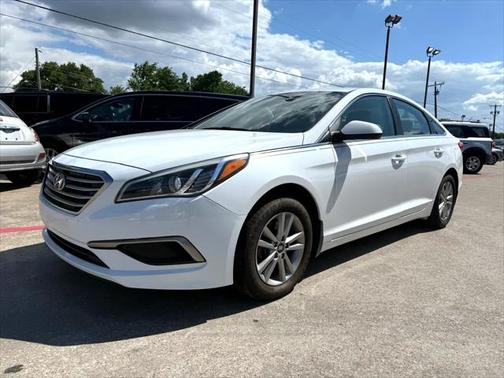 2017 Hyundai SONATA SE