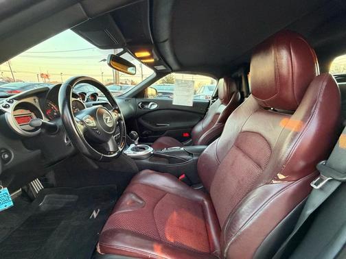 2010 Nissan 370Z Touring