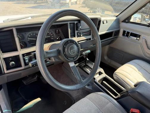 1989 Jeep Cherokee Base