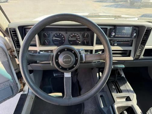 1989 Jeep Cherokee Base