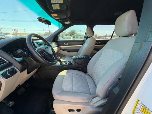 2018 Ford Explorer Base