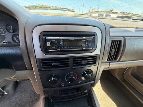 2004 Jeep Grand Cherokee Laredo