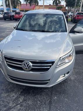 Reflex Silver Metallic 2010 Volkswagen Tiguan S
