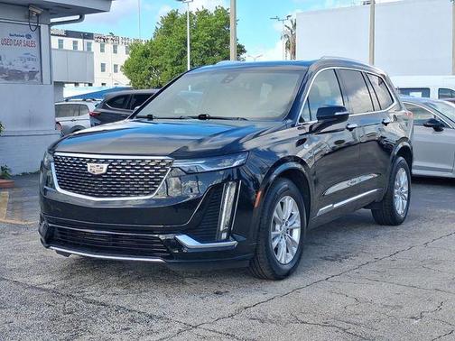 Stellar Black Metallic 2023 Cadillac XT6 Luxury FWD