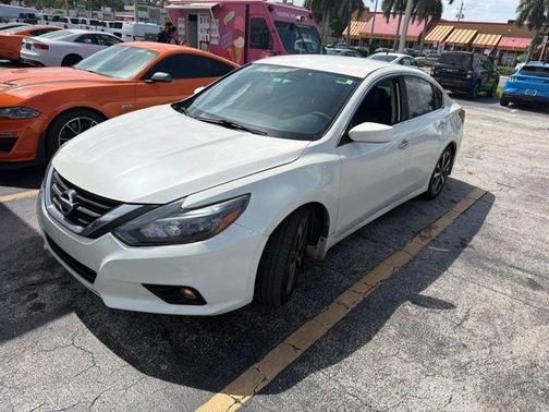 White 2017 Nissan Altima 2.5 SR