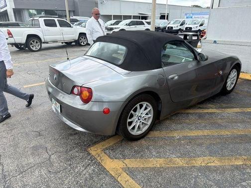 Sterling Gray Metallic 2004 BMW Z4 2.5i Roadster