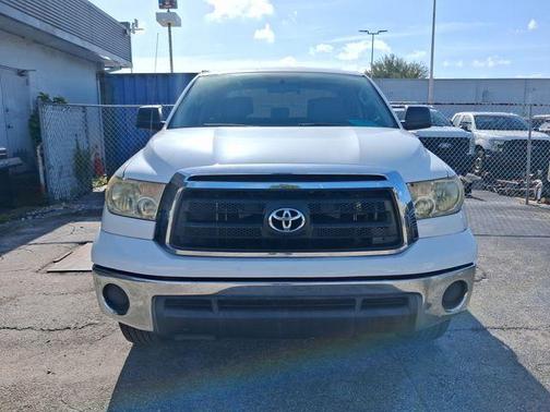 Super White 2010 Toyota Tundra Grade