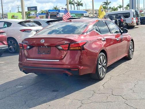 Scarlet Ember 2021 Nissan Altima 2.5 SL