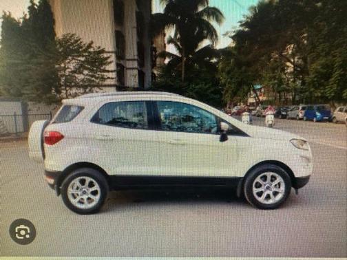 White Platinum Clearcoat Metallic 2021 Ford EcoSport SE