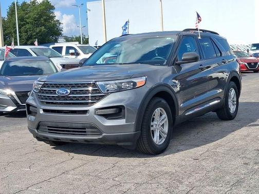 Carbonized Gray Metallic 2024 Ford Explorer XLT