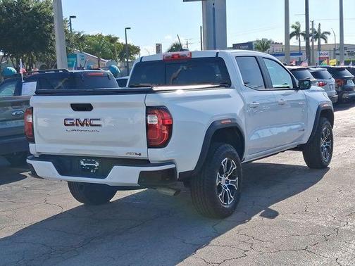 Summit White 2025 GMC Canyon AT4