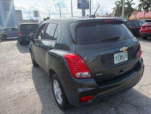 Nightfall Gray Metallic 2020 Chevrolet Trax LS
