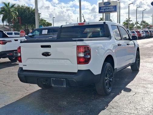 Oxford White 2024 Ford Maverick XLT
