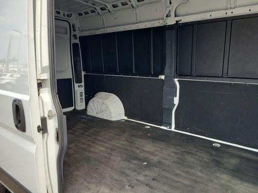 Bright White Clearcoat 2023 RAM ProMaster 2500 High Roof