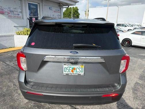 Gray Metallic 2023 Ford Explorer XLT
