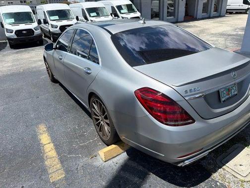 designo Magno Alanite Gray 2018 Mercedes-Benz S-Class S 560