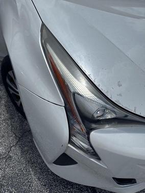 Blizzard Pearl 2016 Toyota Prius Three