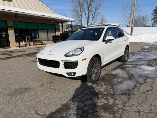 2018 Porsche Cayenne Platinum Edition