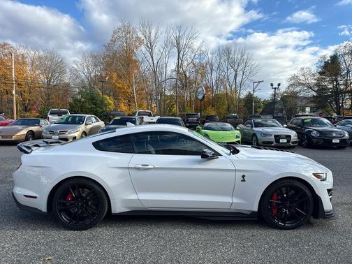 2021 Ford Shelby GT500 Base
