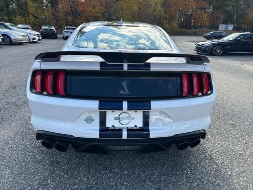2021 Ford Shelby GT500 Base