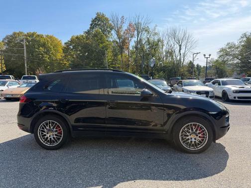 2012 Porsche Cayenne Turbo