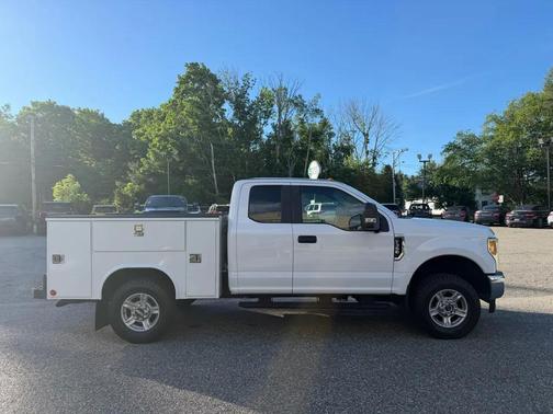 Oxford White 2017 Ford F-350 XL
