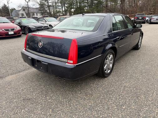 2006 Cadillac DTS Base