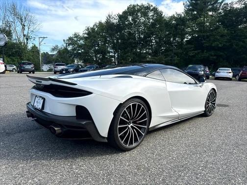 2022 McLaren GT Coupe