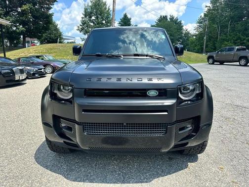 2022 Land Rover Defender 110 V8