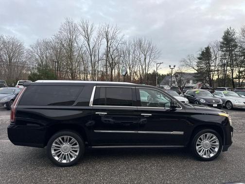 2017 Cadillac Escalade ESV Platinum