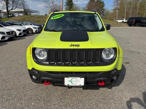 Hypergreen Clearcoat 2017 Jeep Renegade Trailhawk