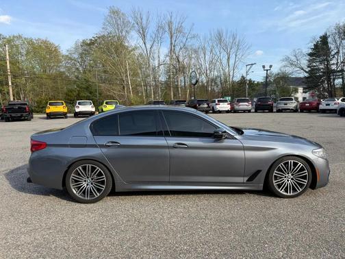 Dark Graphite Metallic 2017 BMW 540 xDrive